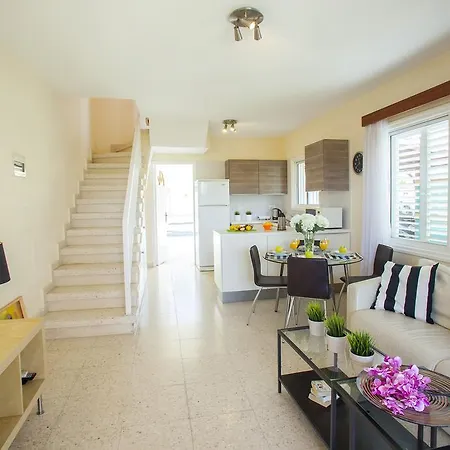 Larnaca Villa Marina Meneou Exterior photo